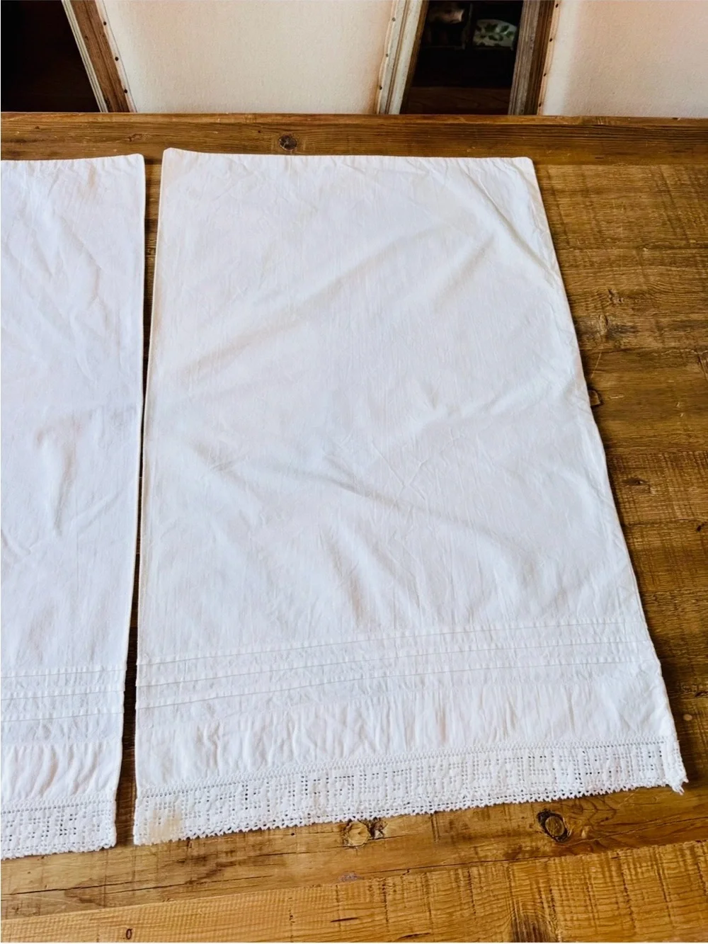 Set (2) Vintage White Pleated Cotton  Pillowcases w/ Crochet Trim. Standard